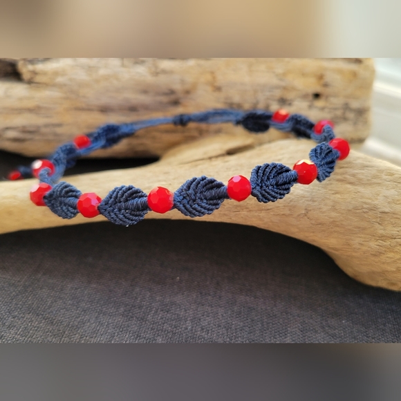 Friendship leaf Bracelet, Waterproof Macrame Bracelet, Adjustable Friendship. - Picture 8 of 10